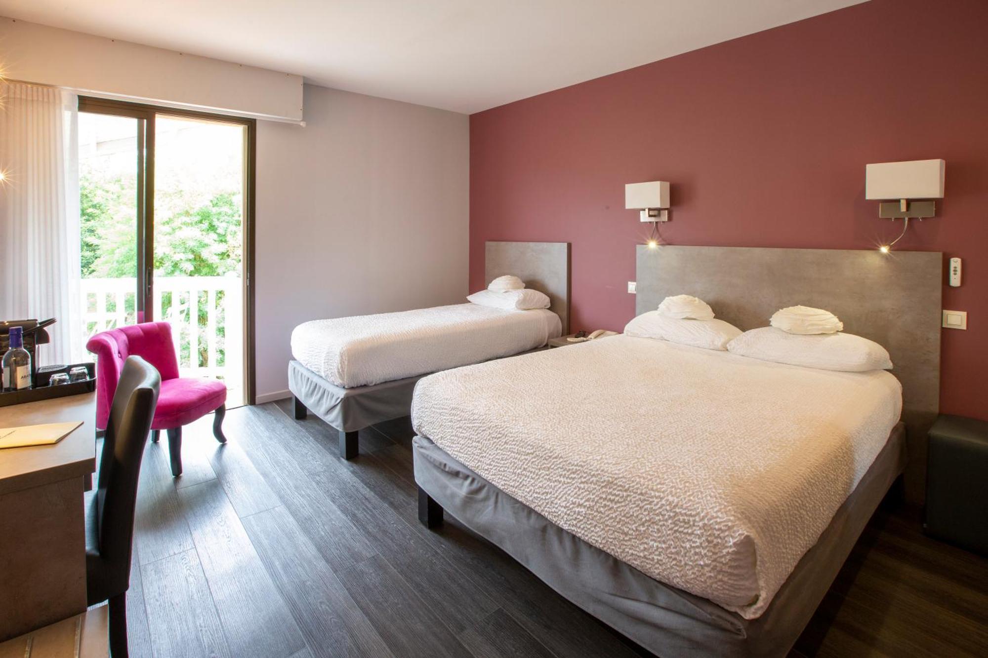 Logis Hotel - Restaurant - Spa - Le Relais De Farrou Вильфранш-де-Руэрг Экстерьер фото