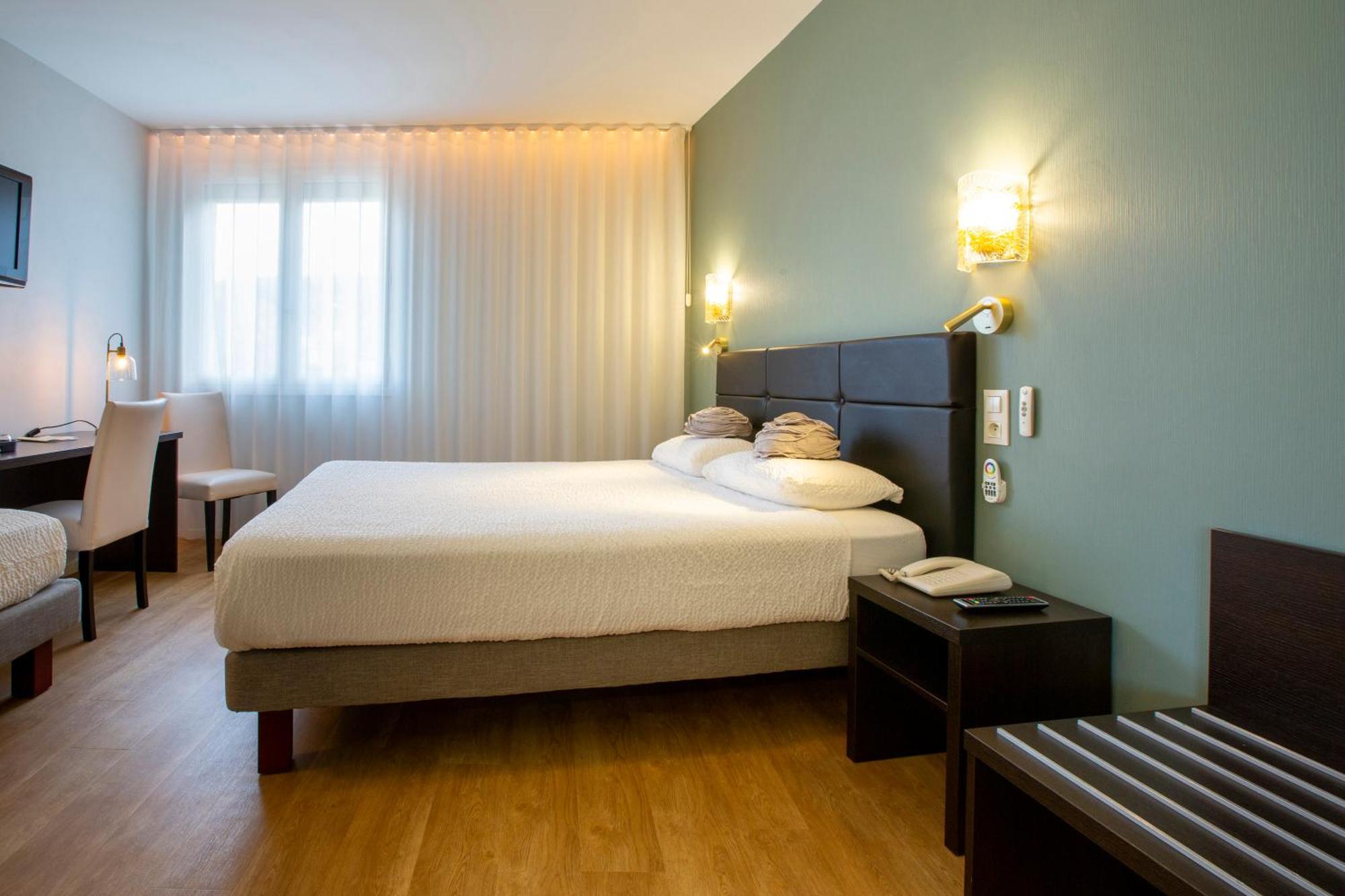 Logis Hotel - Restaurant - Spa - Le Relais De Farrou Вильфранш-де-Руэрг Экстерьер фото