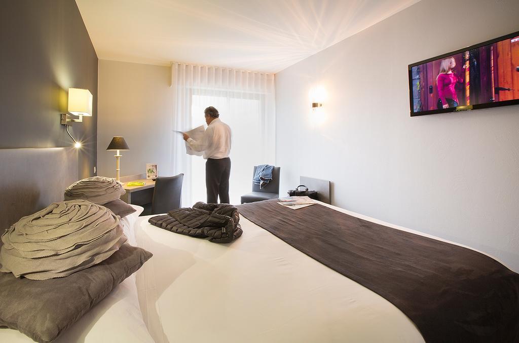 Logis Hotel - Restaurant - Spa - Le Relais De Farrou Вильфранш-де-Руэрг Экстерьер фото