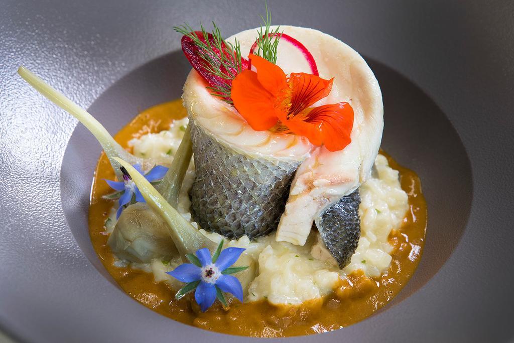 Logis Hotel - Restaurant - Spa - Le Relais De Farrou Вильфранш-де-Руэрг Экстерьер фото